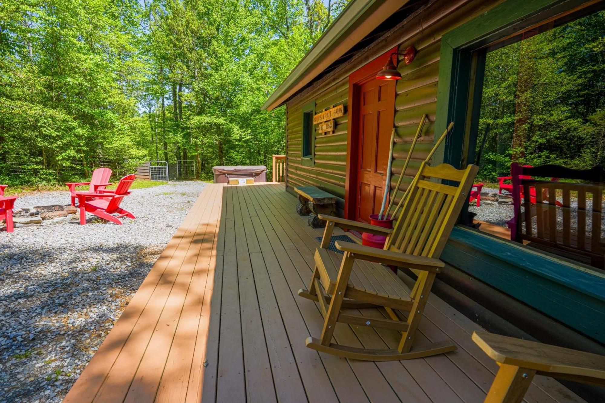 The Big Little Cabin - Hot Tub & Playground داهلونغا المظهر الخارجي الصورة