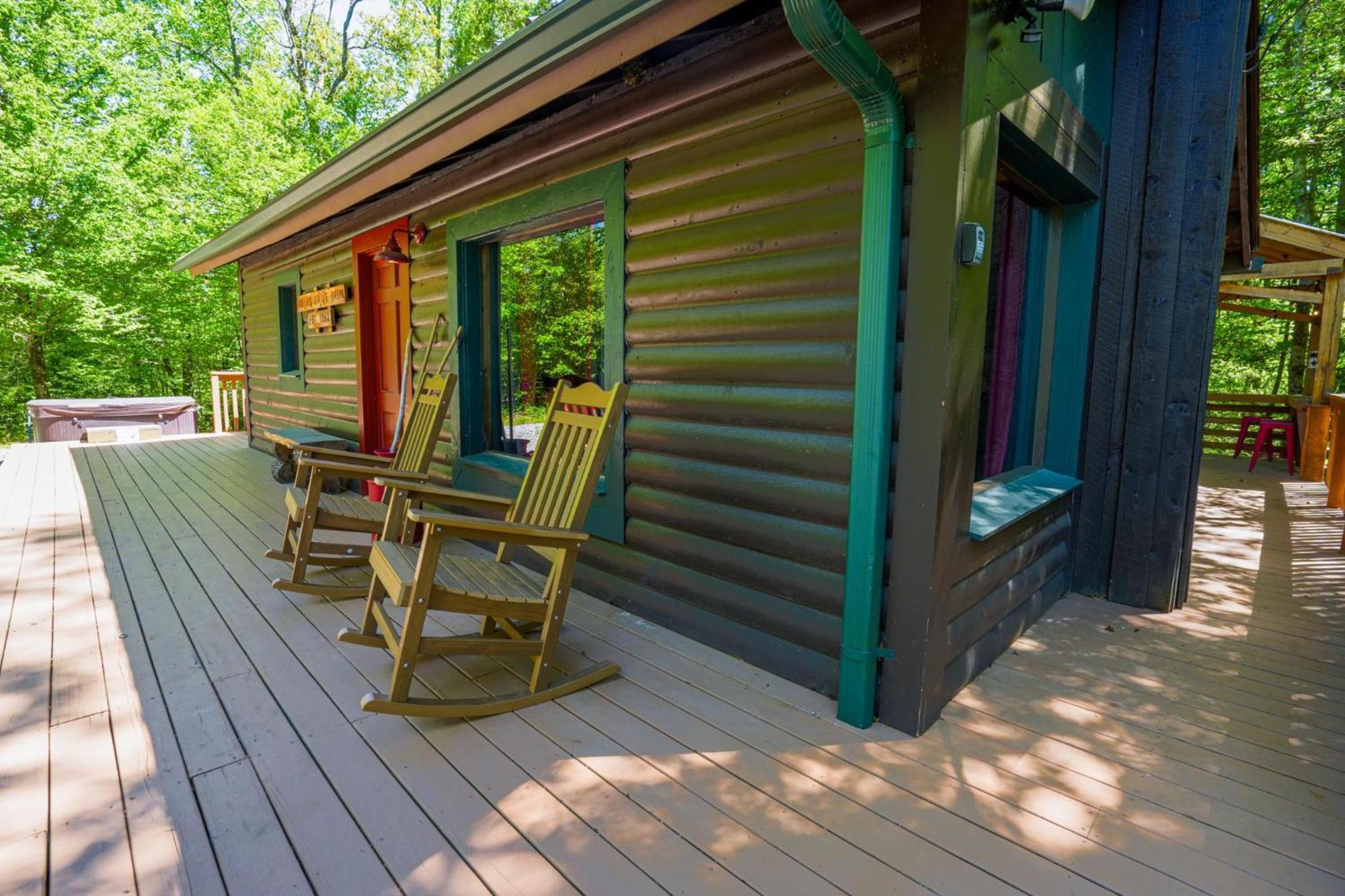 The Big Little Cabin - Hot Tub & Playground داهلونغا المظهر الخارجي الصورة