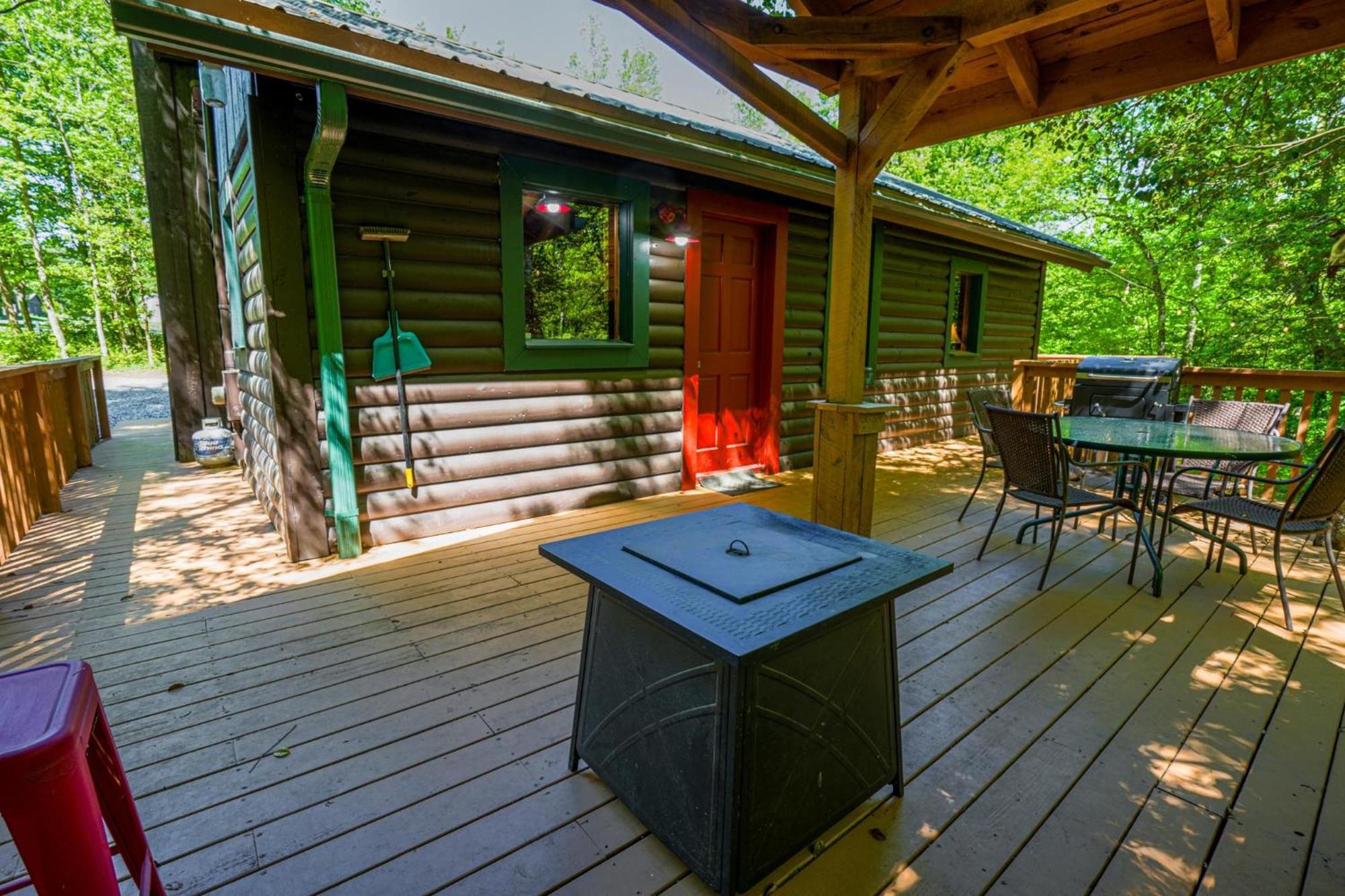 The Big Little Cabin - Hot Tub & Playground داهلونغا المظهر الخارجي الصورة
