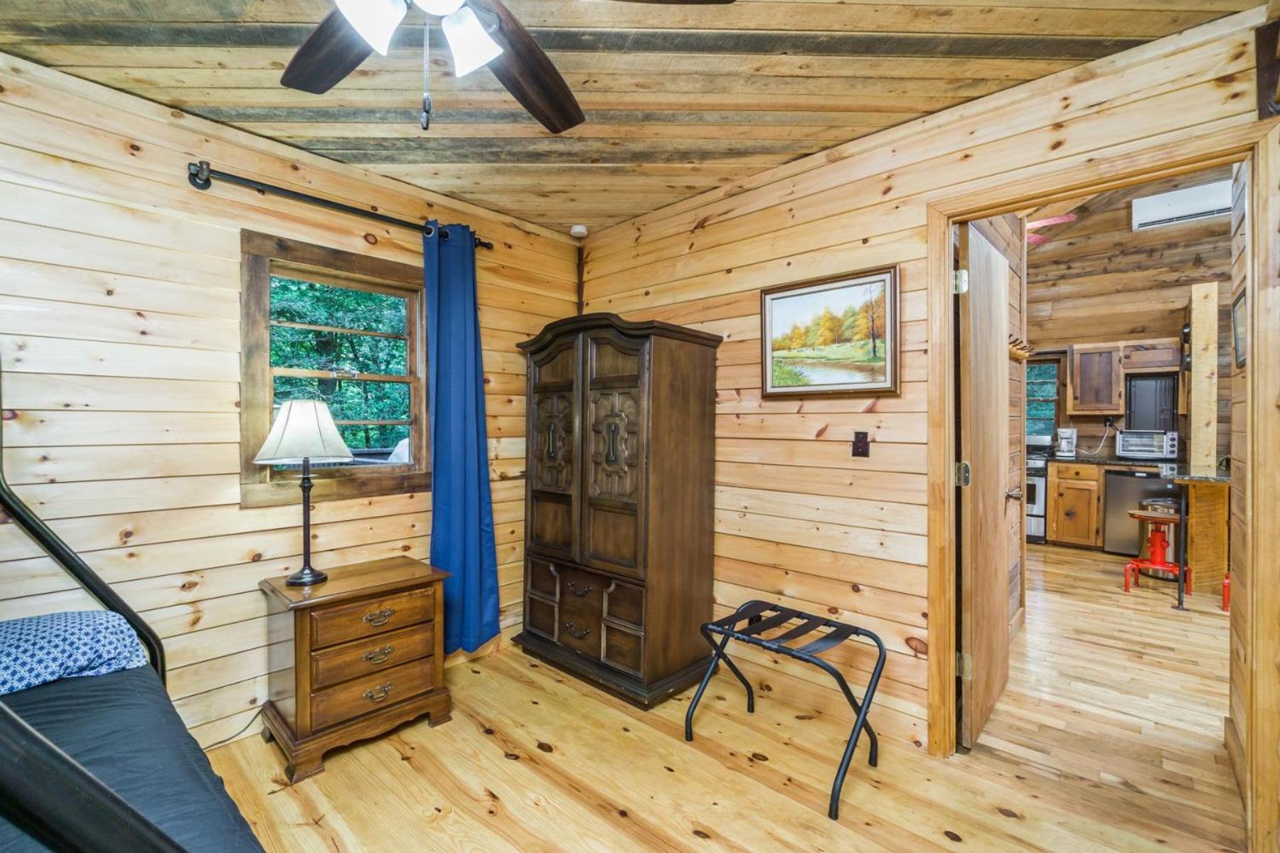 The Big Little Cabin - Hot Tub & Playground داهلونغا المظهر الخارجي الصورة