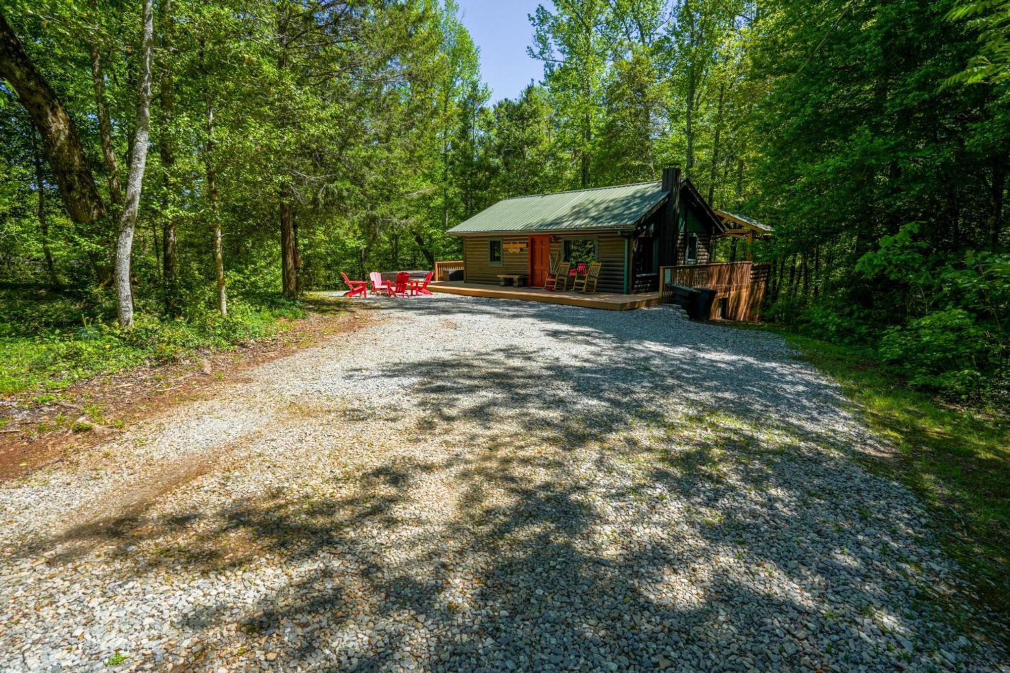 The Big Little Cabin - Hot Tub & Playground داهلونغا المظهر الخارجي الصورة